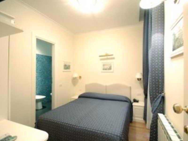 רומא Flann O'Brien Rooms מראה חיצוני תמונה