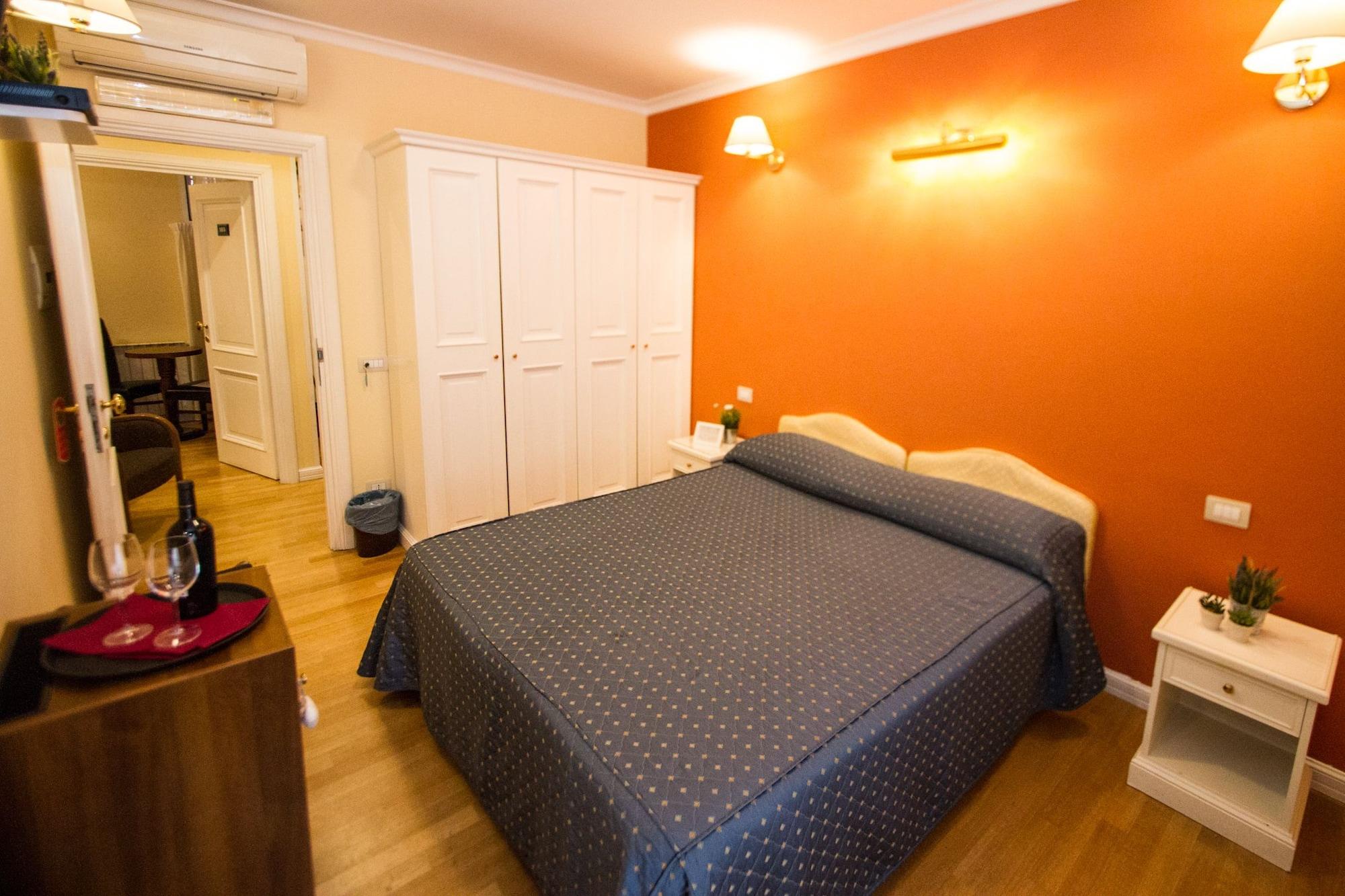 רומא Flann O'Brien Rooms מראה חיצוני תמונה