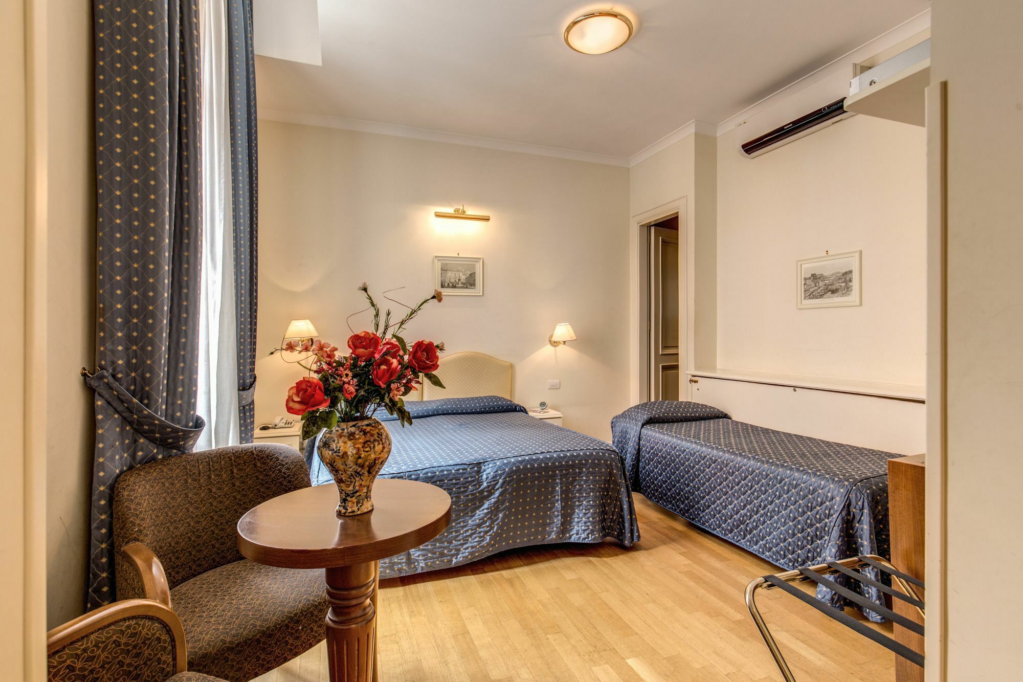 רומא Flann O'Brien Rooms מראה חיצוני תמונה