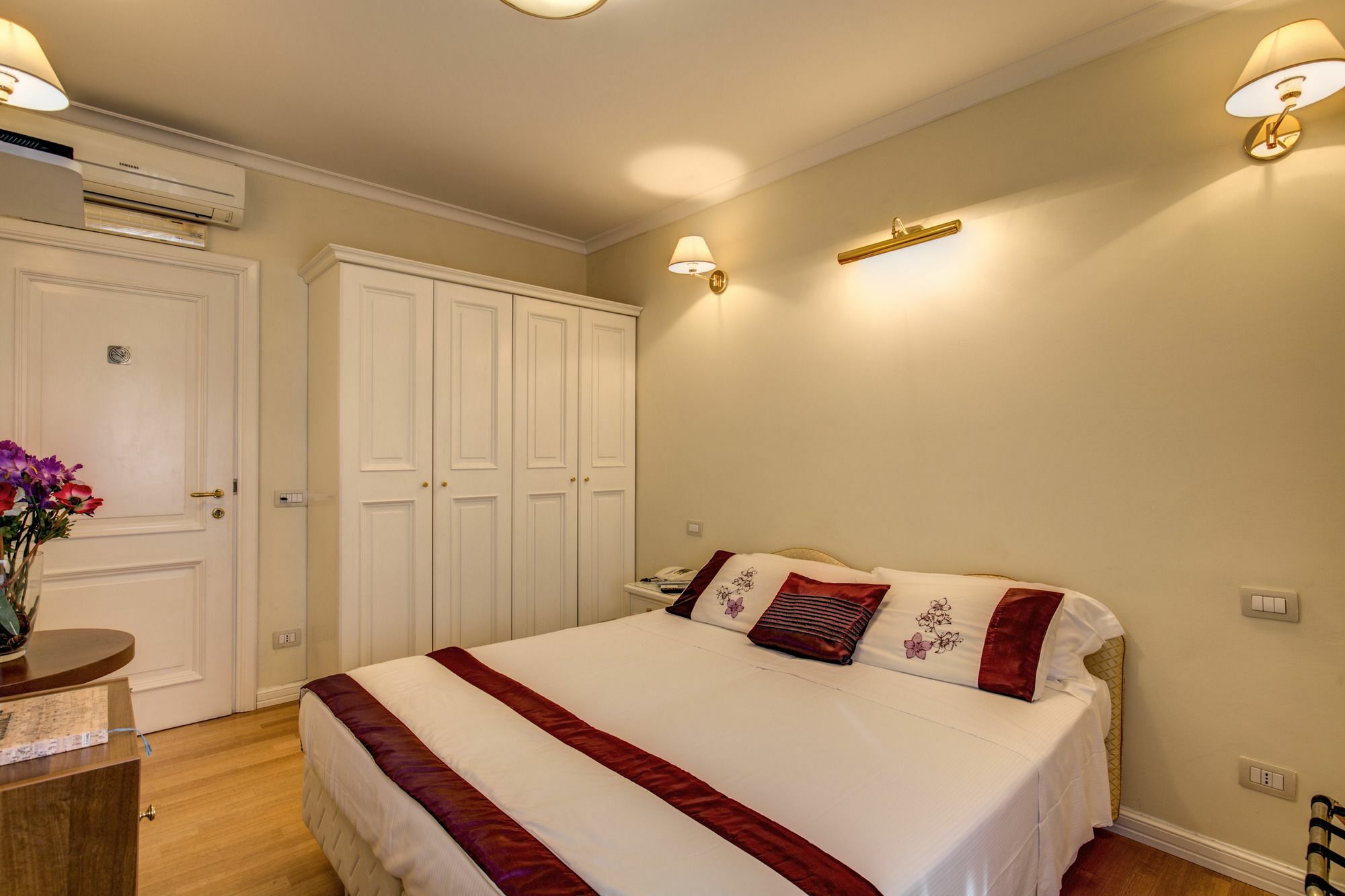 רומא Flann O'Brien Rooms מראה חיצוני תמונה